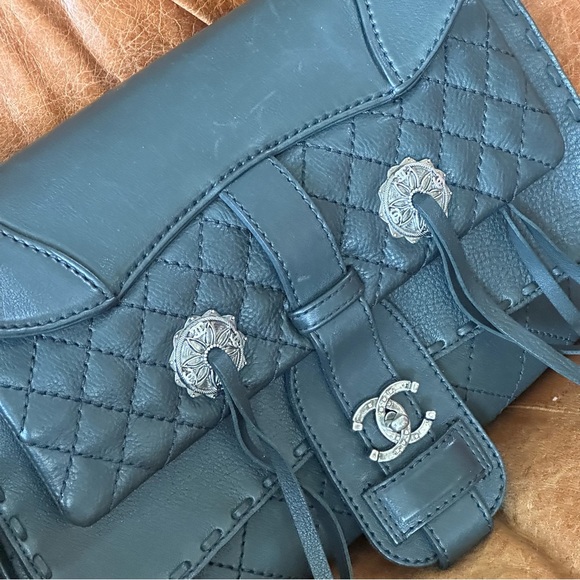 Chanel 2014 Black Quilted Calfskin Leather Paris-Dallas Ride Western Saddle Bag - Picture 5 of 16